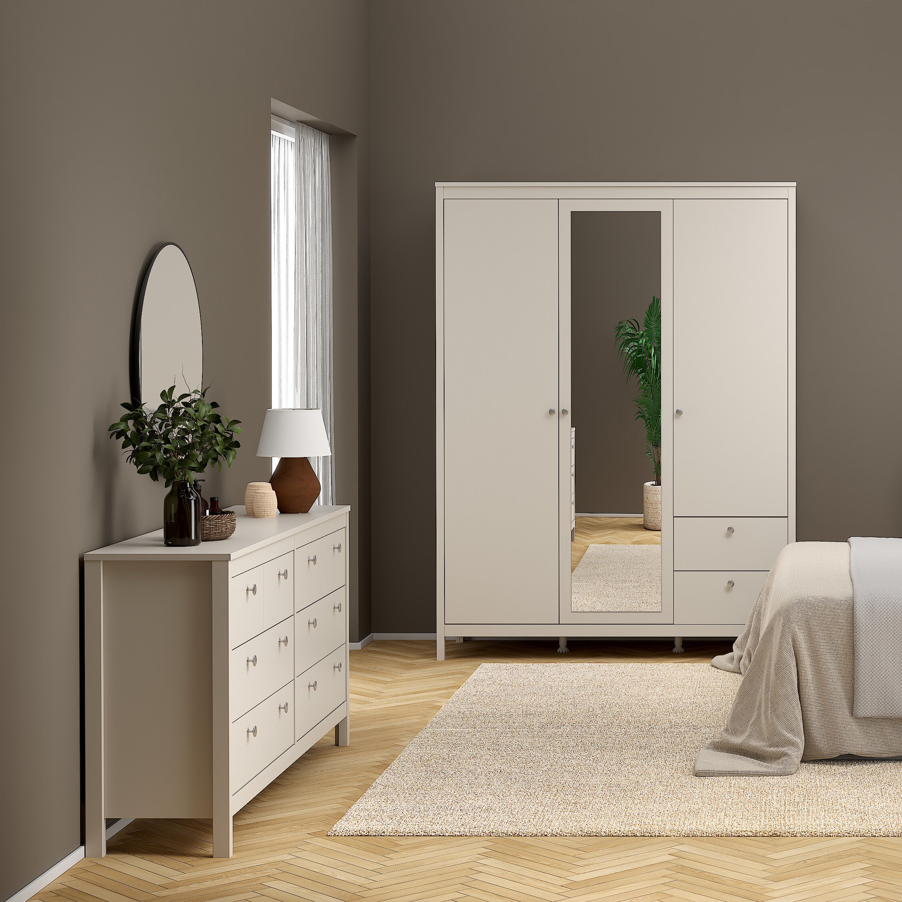 Madrid Double Dresser 4+4 Drawers in Cashmere