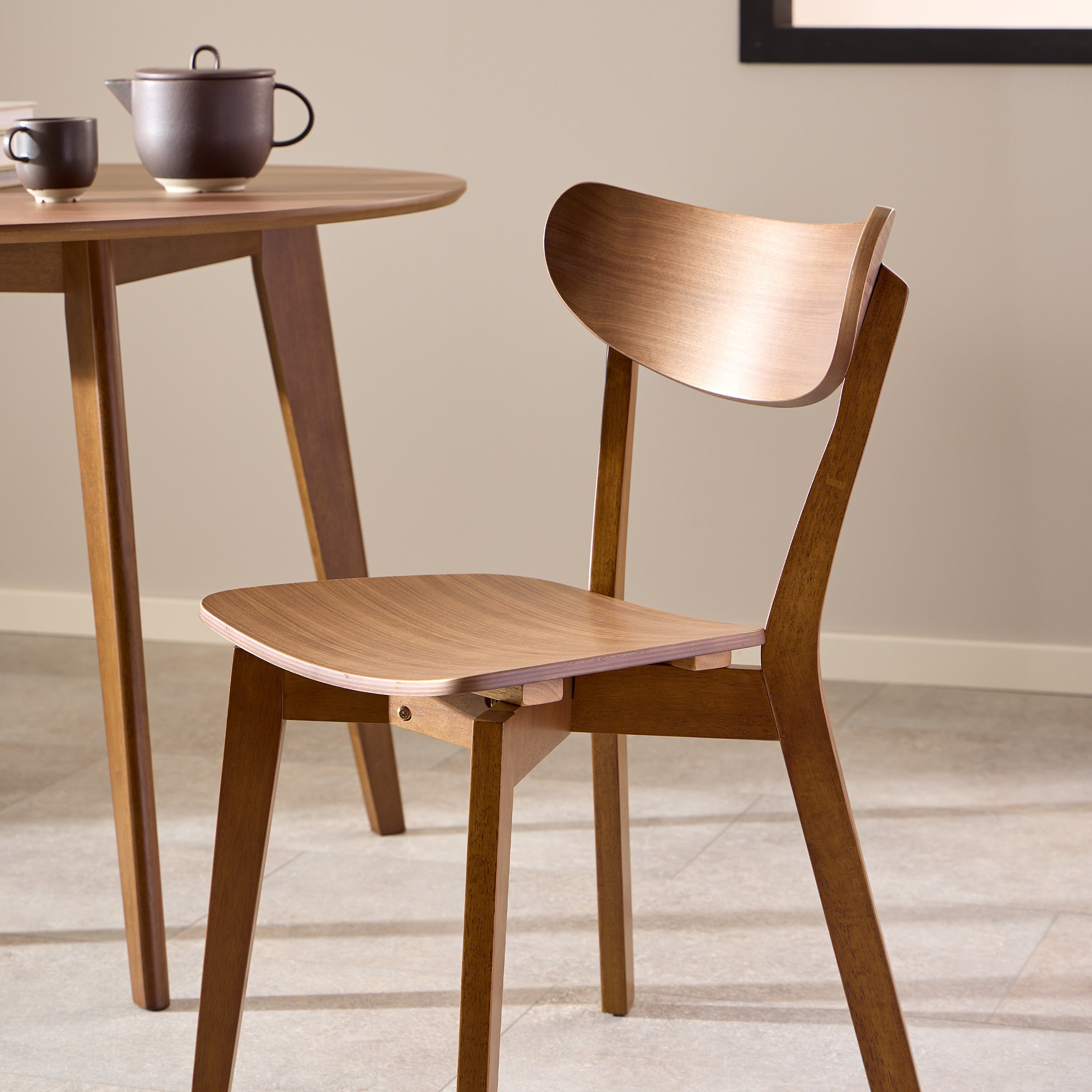 Roxby Round Dining Table in Walnut 105cm