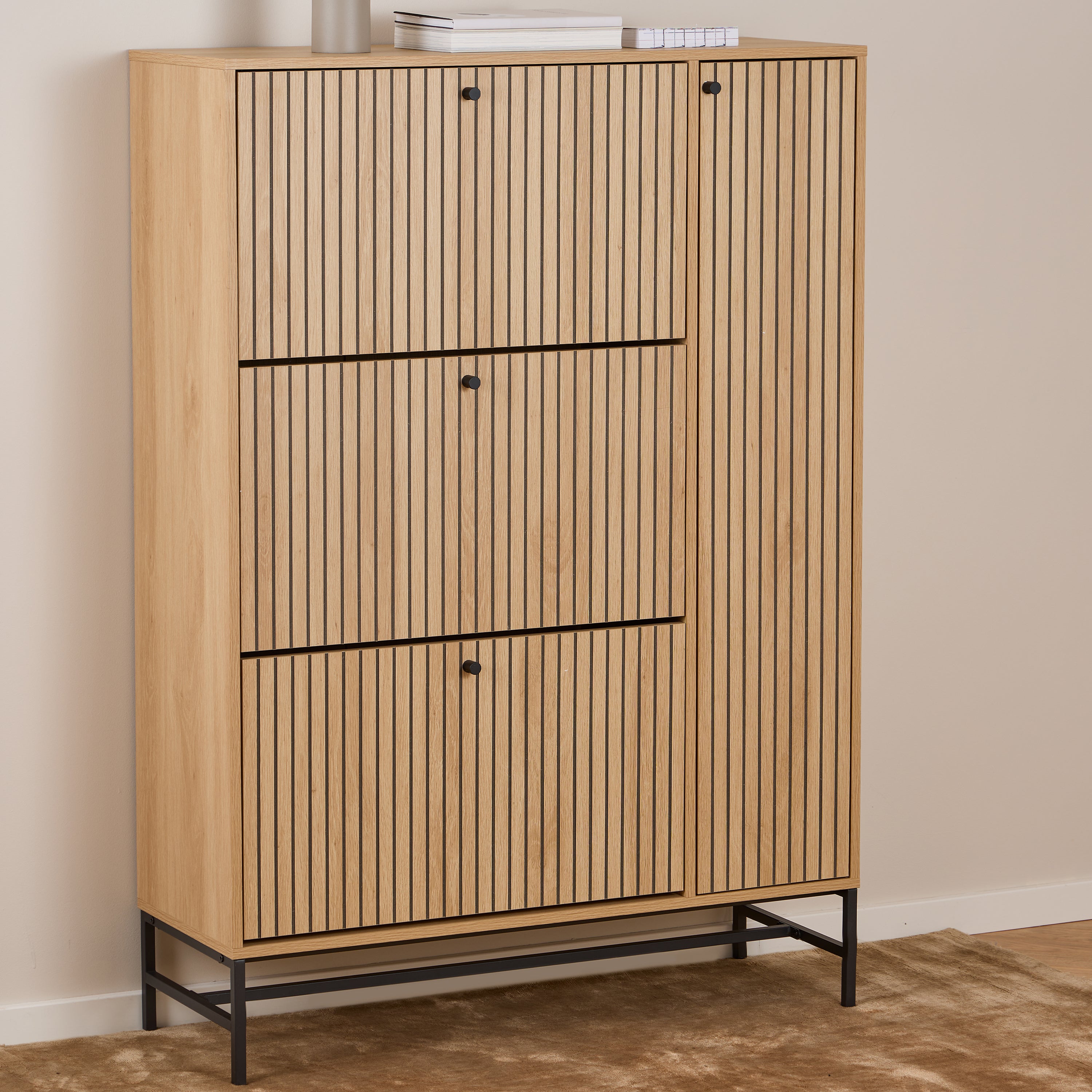 Albany Shoe Cabinet 1 Flip Down Door In Oak