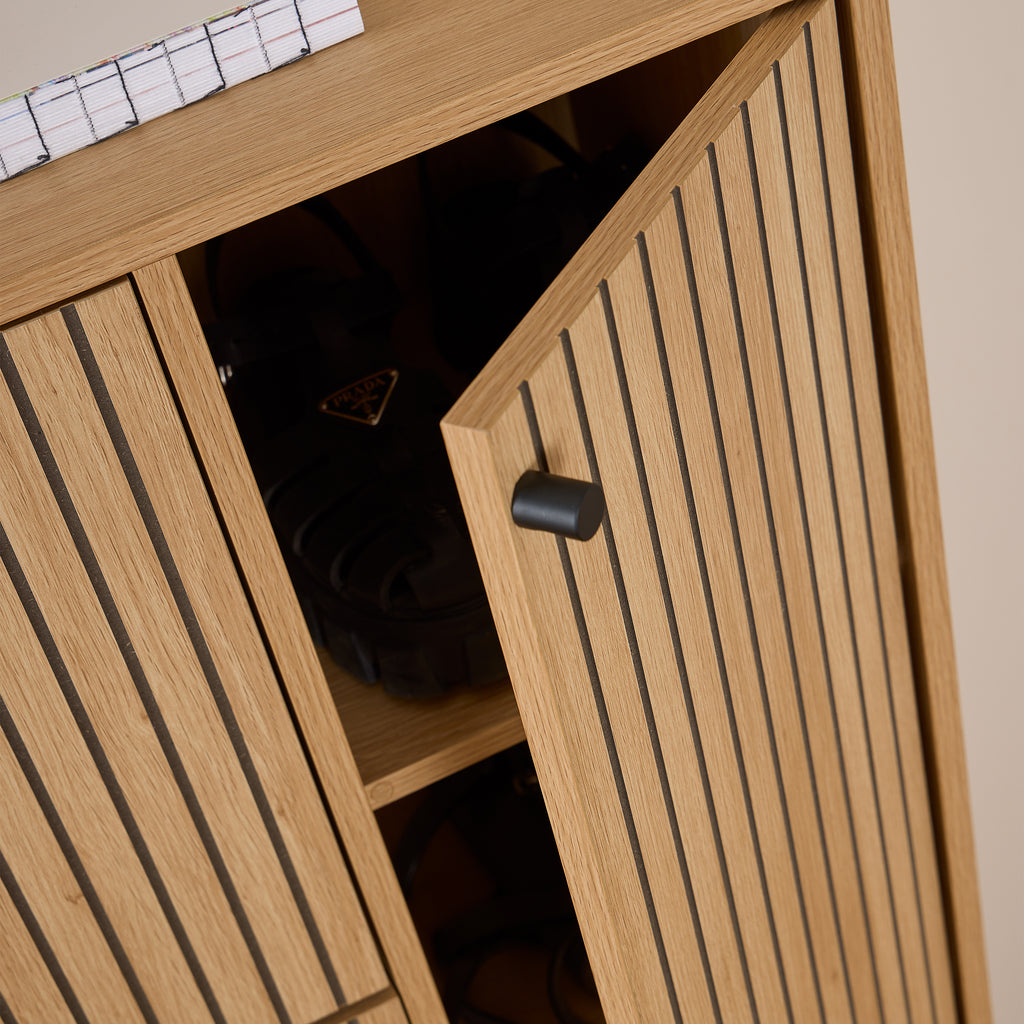 Albany Shoe Cabinet 1 Flip Down Door In Oak